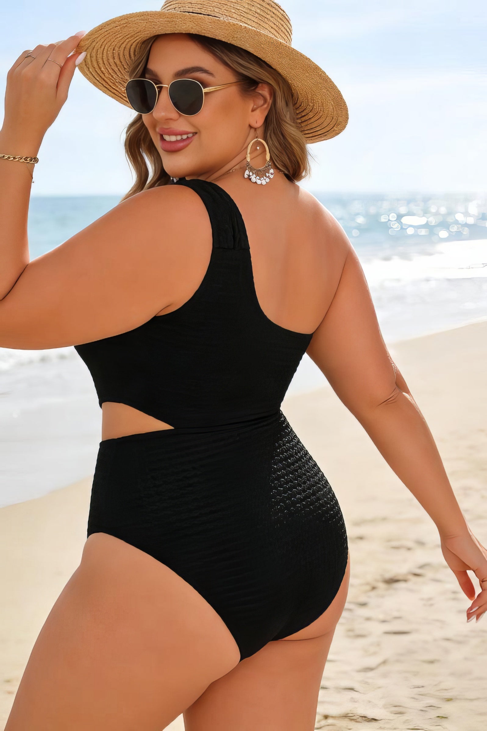 Plus Size One Shoulder Cutout Swimsuit Image secondaire du produit