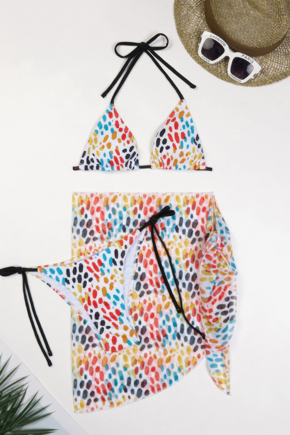 Conjunto de bikini de tres piezas con pañuelo para atar