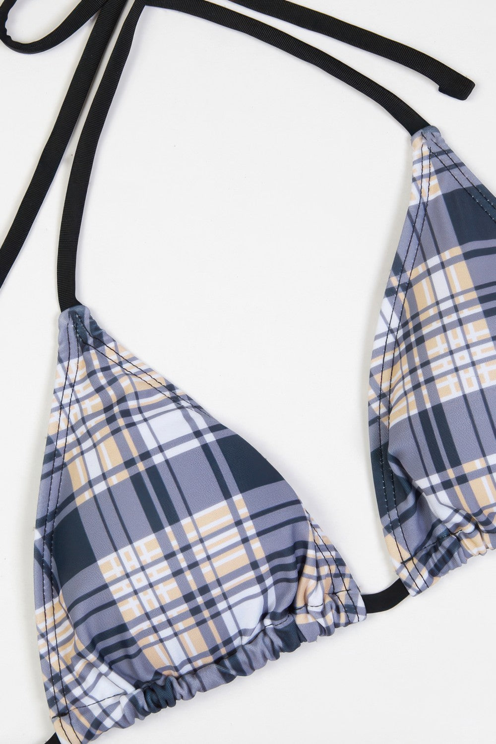 Conjunto de bikini de tres piezas con pañuelo para atar